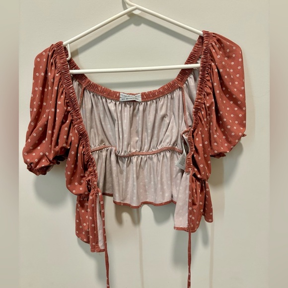 Front Tie Top - Picture 2 of 2